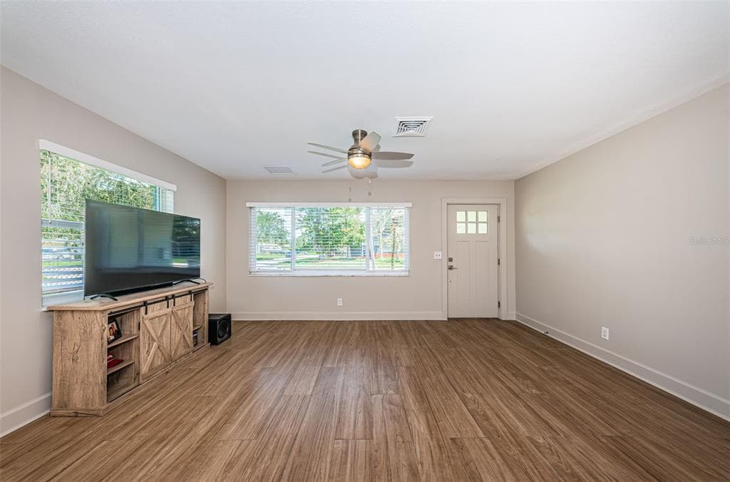 1700 SHORE ACRES BOULEVARD, Street PETERSBURG, FL 33703 photo 5