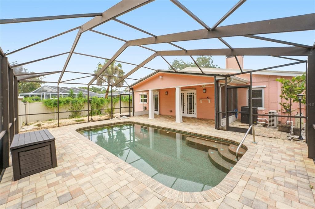 1517 60TH STREET, GULFPORT, FL 33707 photo 2