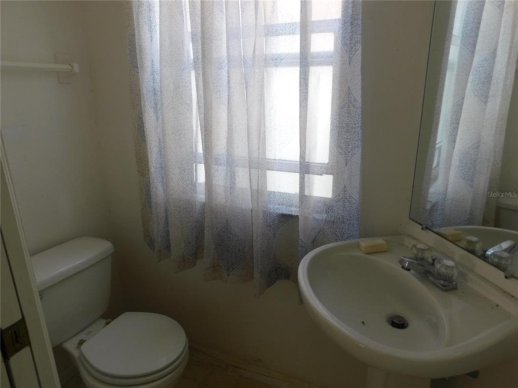 846 BURLWOOD Street, BRANDON, FL 33511 photo 5