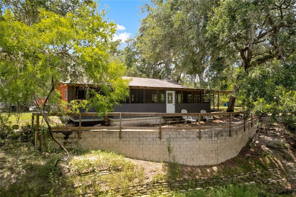 6410 AMELIA Lane, DADE CITY, FL 33523