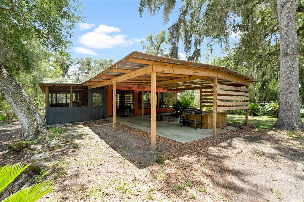 6410 AMELIA Lane, DADE CITY, FL 33523 photo 4