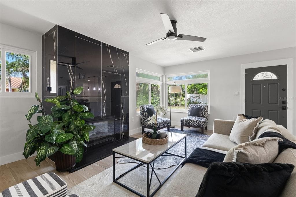 109 13TH STREET, BELLEAIR BEACH, FL, 33786 photo 4