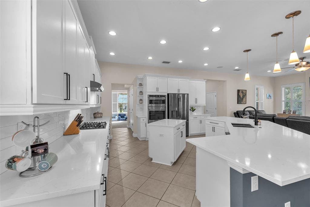 6207 BLEEKER STREET, RIVERVIEW, FL 33578 photo 4