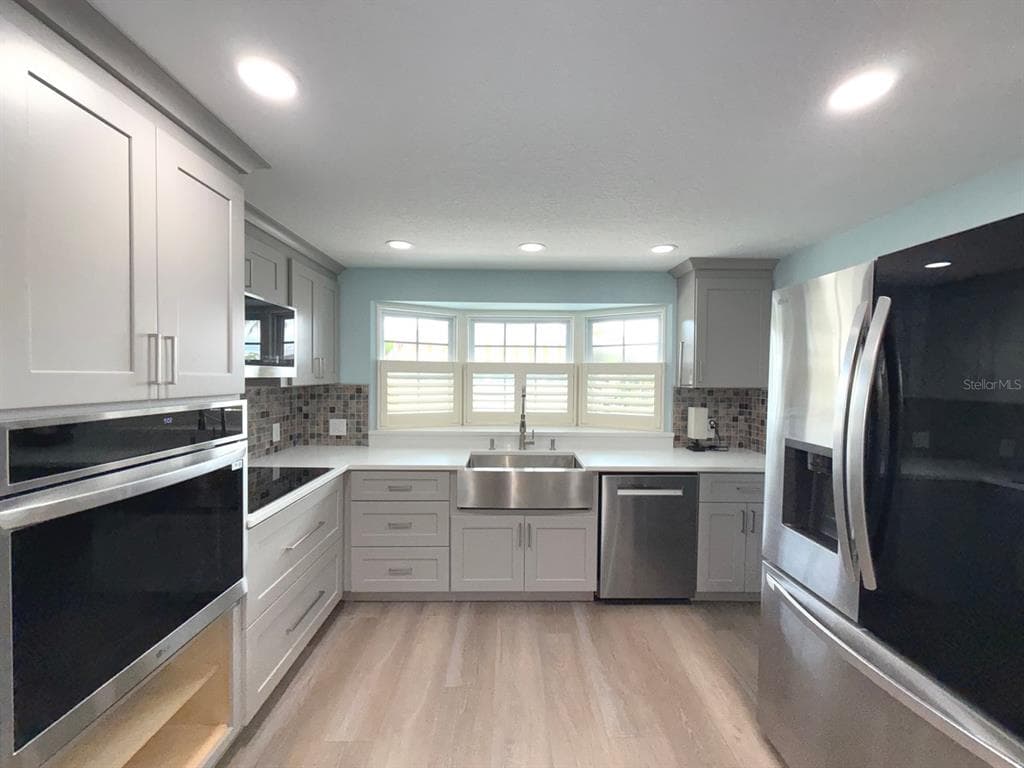 725 SUGAR PALM STREET, LARGO, FL 33778 photo 5