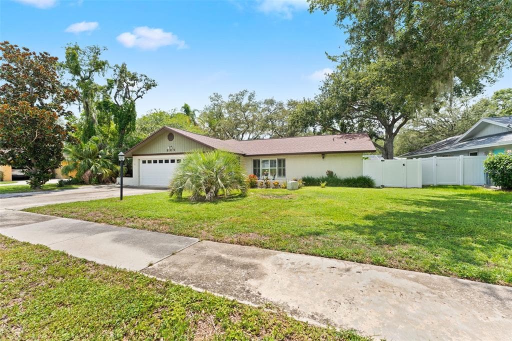 945 WINDING OAKS DRIVE, PALM HARBOR, FL 34683 photo 2