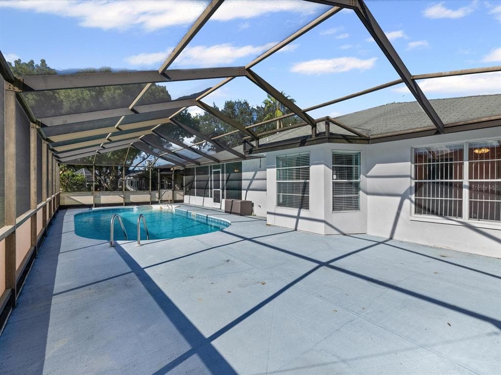 5853 REDHAWK Drive, NEW PORT RICHEY, FL 34655 photo 4