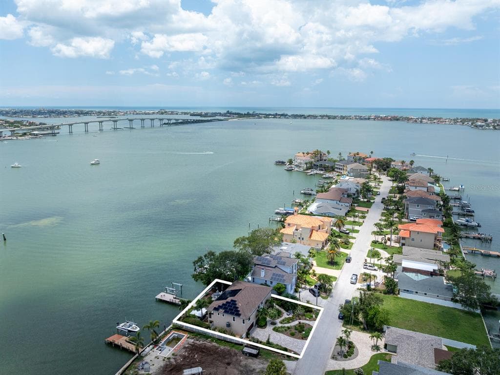 8 SUNSET BAY DRIVE, BELLEAIR, FL 33756