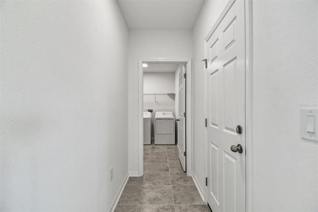 11791 HILLTOP FARMS DRIVE, DADE CITY, FL 33525 photo 4