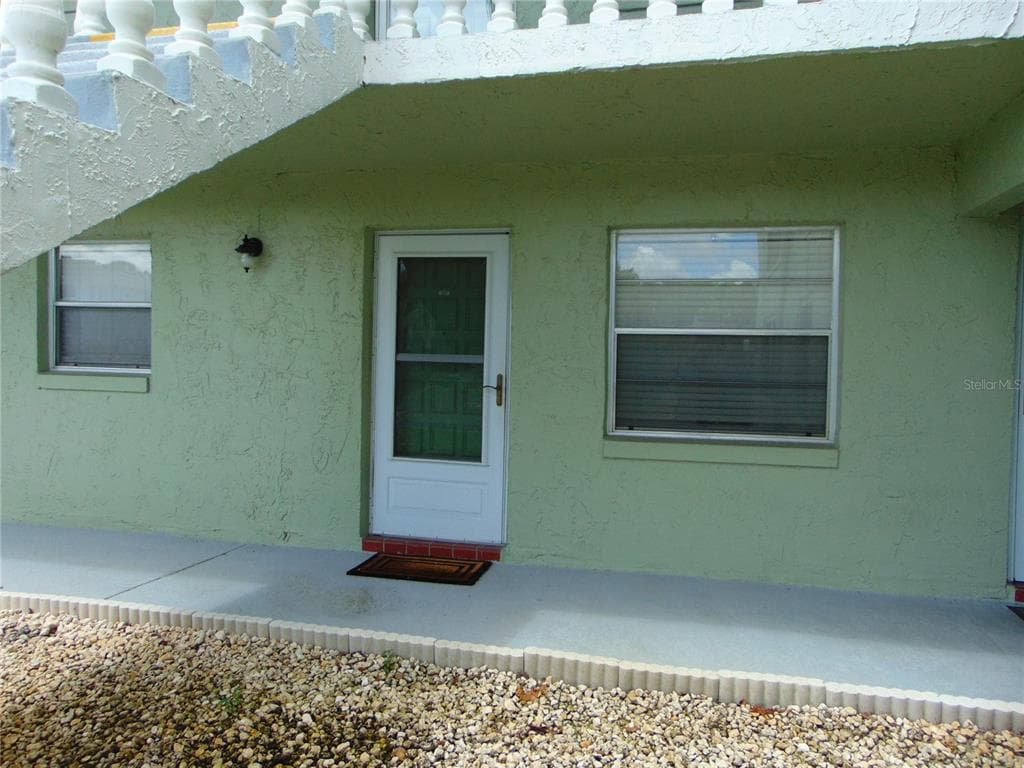 1250 PINELLAS AVENUE Unit 307, TARPON SPRINGS, FL 34689 photo 2