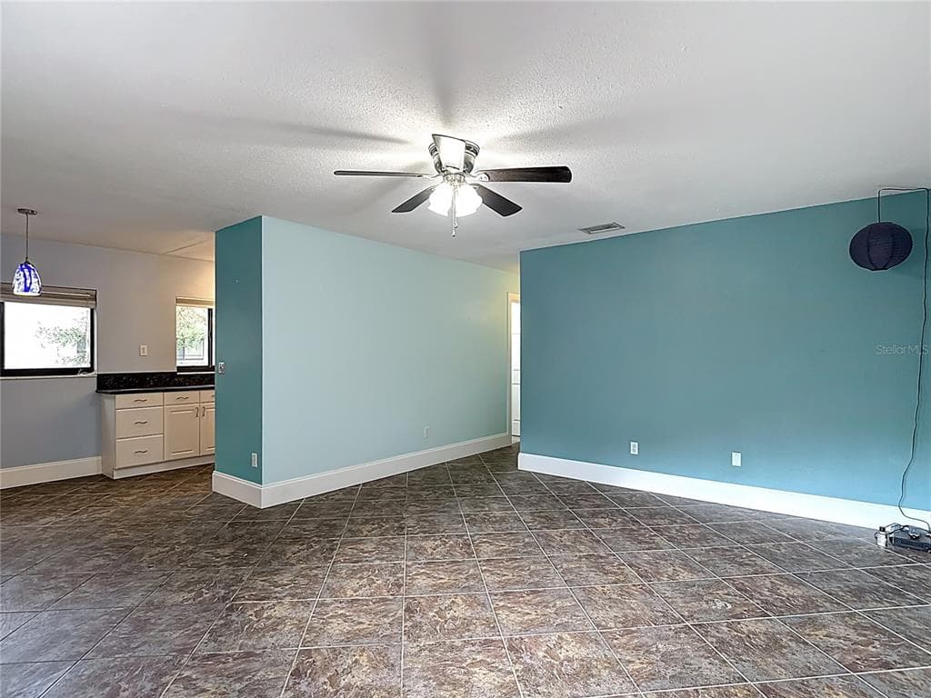 11718 RAINTREE VILLAGE BOULEVARD Unit C, TEMPLE TERRACE, FL 33617 photo 4