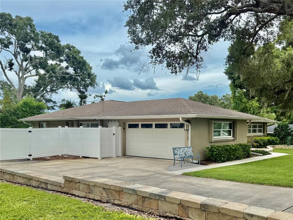 1135 FOUNTAINHEAD DRIVE, LARGO, FL 33770 photo 3