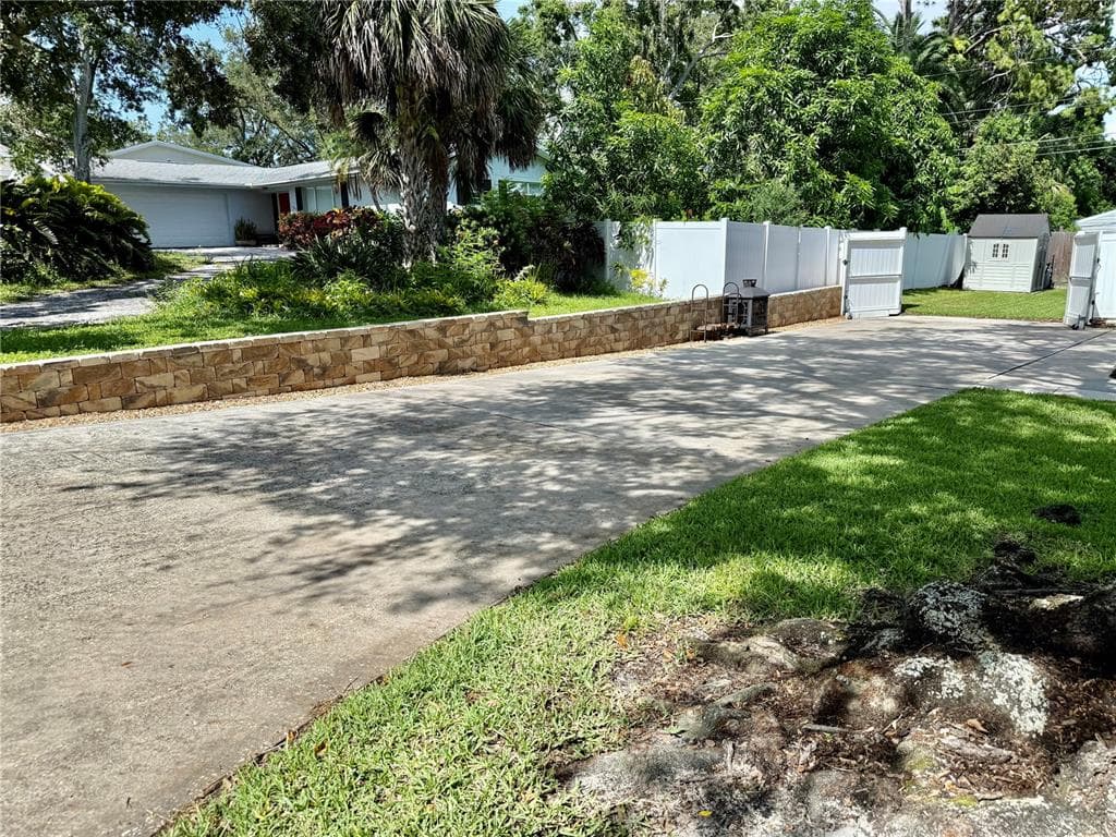 1135 FOUNTAINHEAD DRIVE, LARGO, FL 33770 photo 5