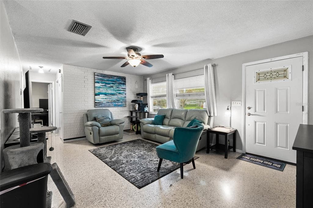 5705 45TH AVENUE, KENNETH CITY, FL 33709 photo 3