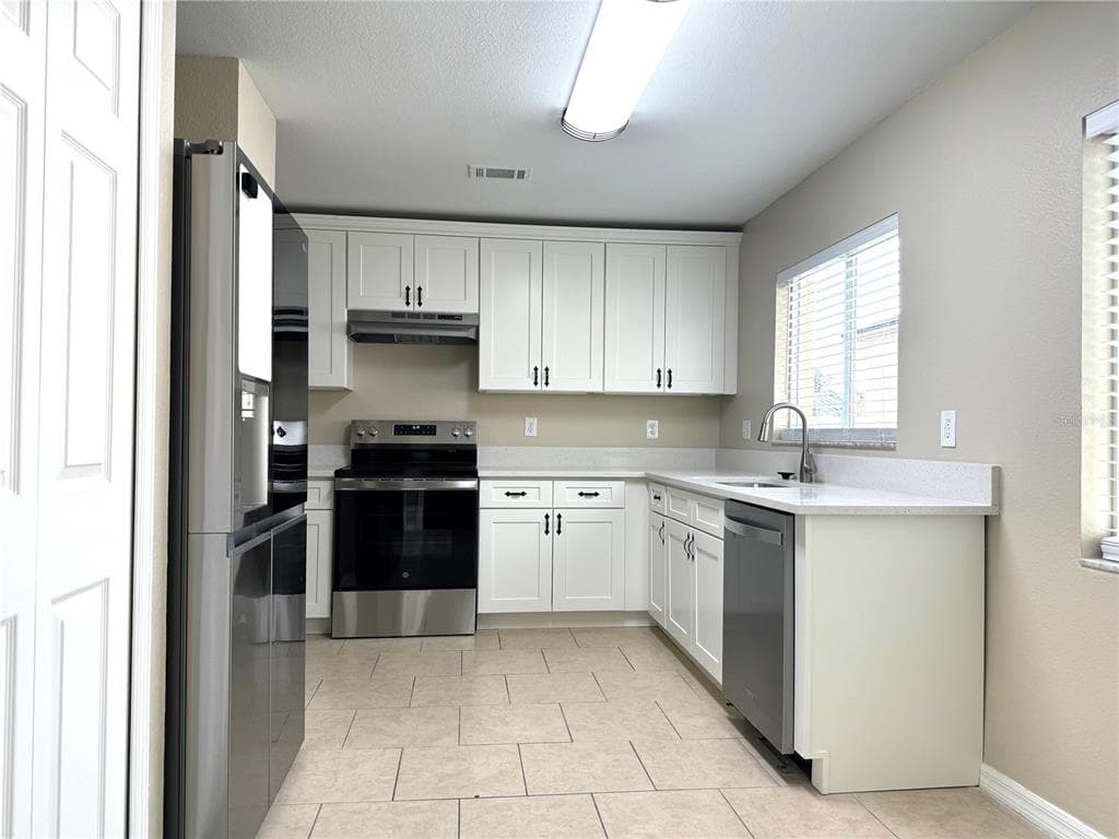 1235 ALPINE LAKE DRIVE, BRANDON, FL 33511 photo 3