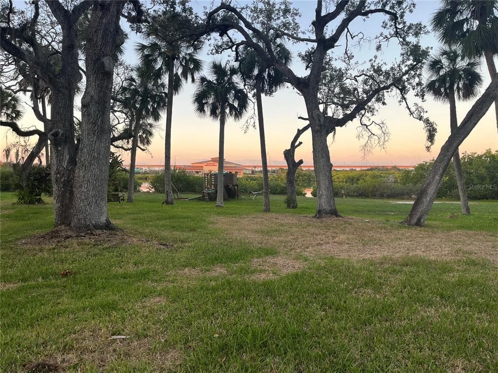 512 51ST Street, TAMPA, FL 33619 photo 3