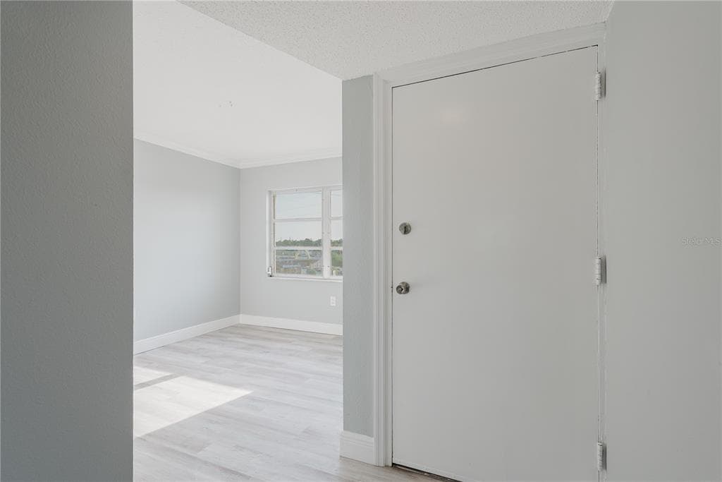 8950 PARK Boulevard Unit 410, SEMINOLE, FL 33777 photo 5