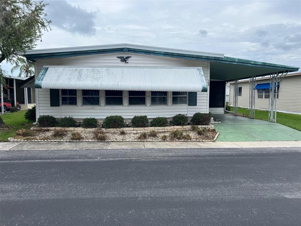 760 ROYAL PALM CIRCLE, LARGO, FL 33778 photo 2