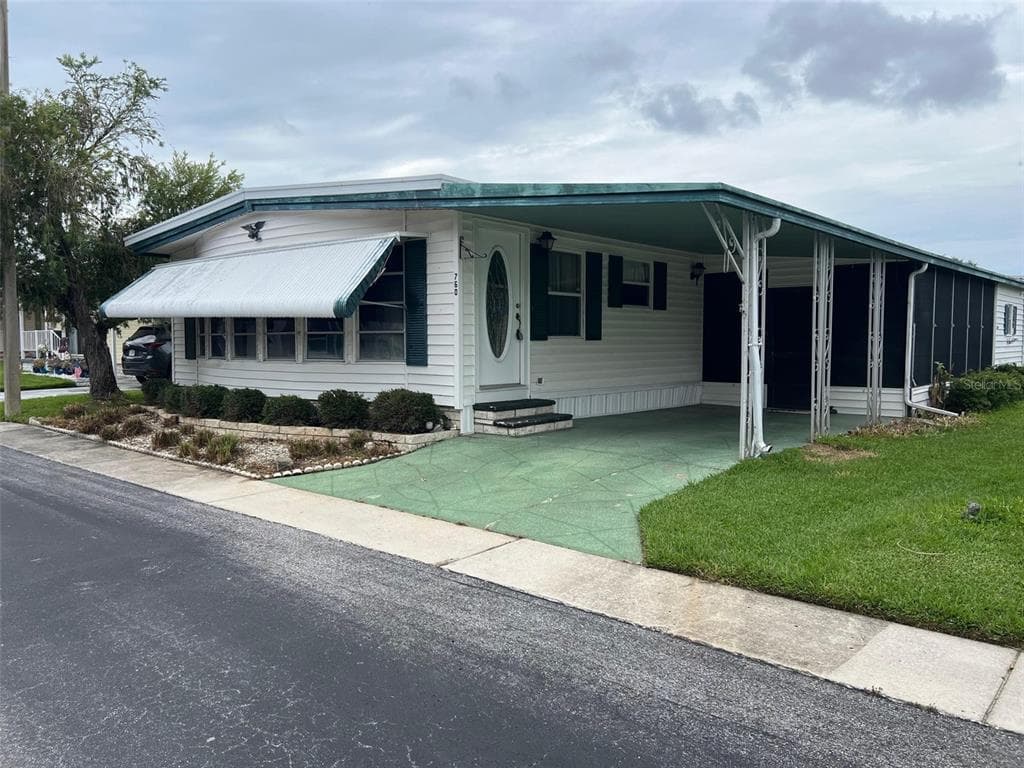 760 ROYAL PALM CIRCLE, LARGO, FL 33778