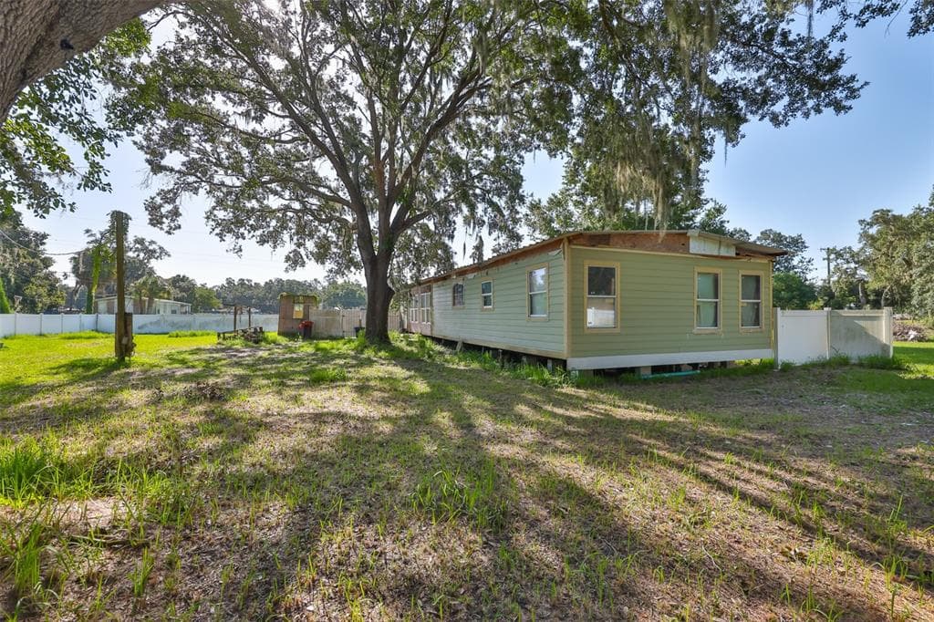 5410 THONOTOSASSA Road, PLANT CITY, FL 33565 photo 4