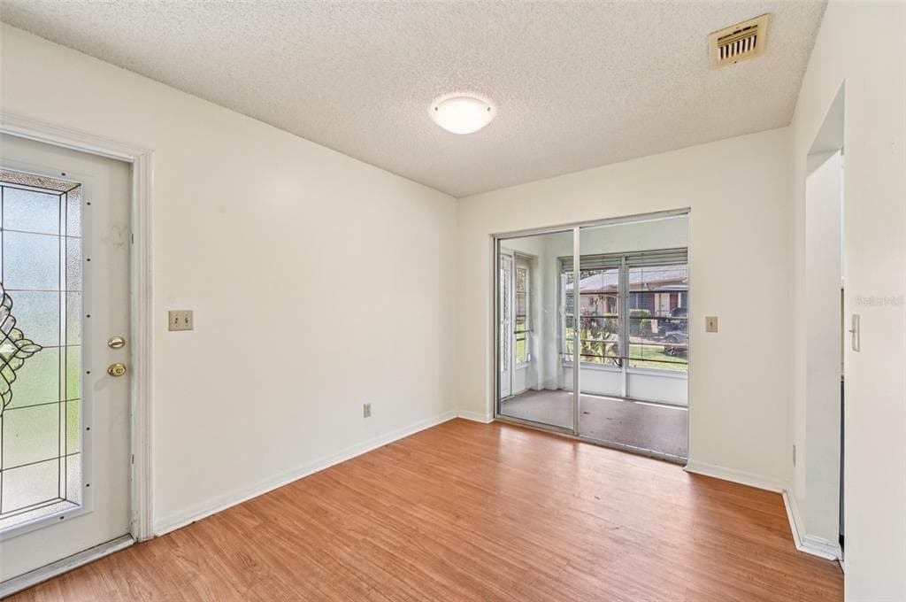 1908 CANTERBURY LANE Unit 25, SUN CITY CENTER, FL 33573 photo 3