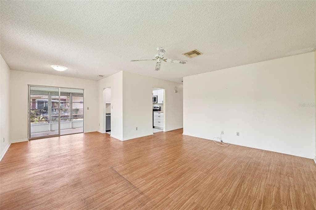 1908 CANTERBURY LANE Unit 25, SUN CITY CENTER, FL 33573 photo 5