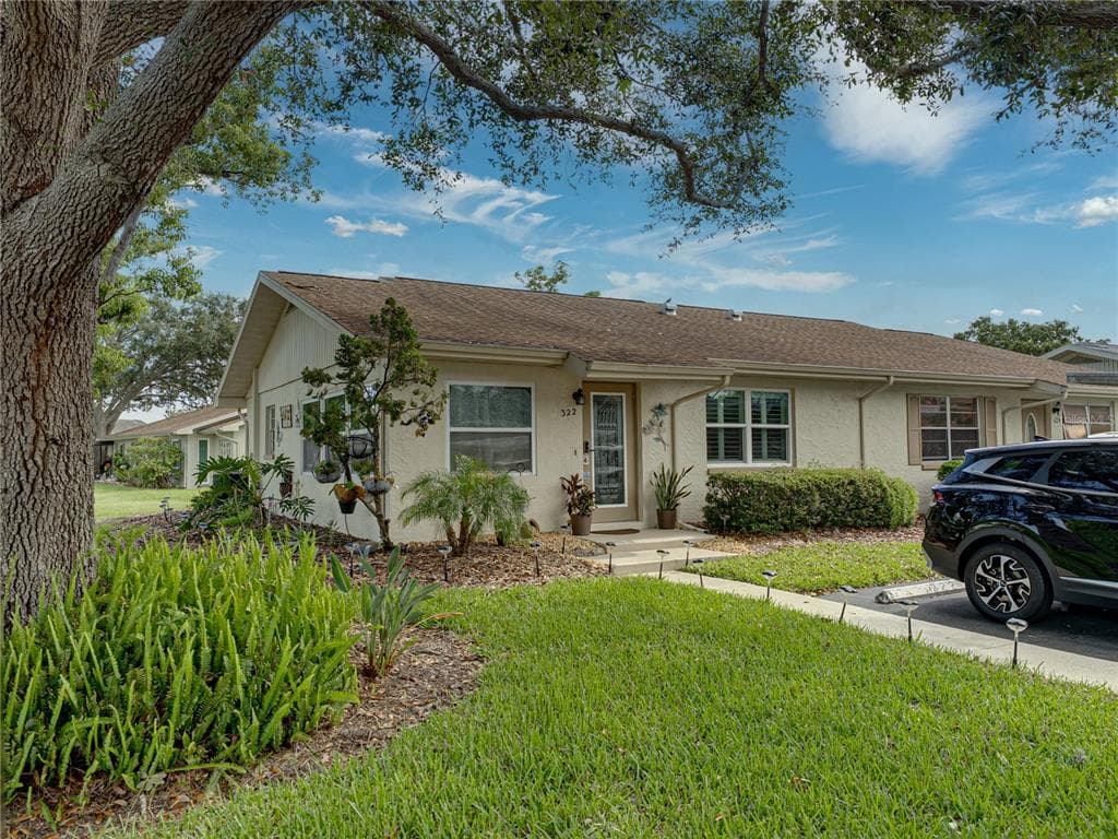 322 GLOUCESTER BOULEVARD Unit 322, SUN CITY CENTER, FL 33573