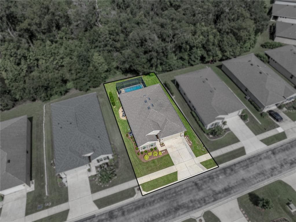 12615 EASTPOINTE Drive, DADE CITY, FL 33525 photo 3