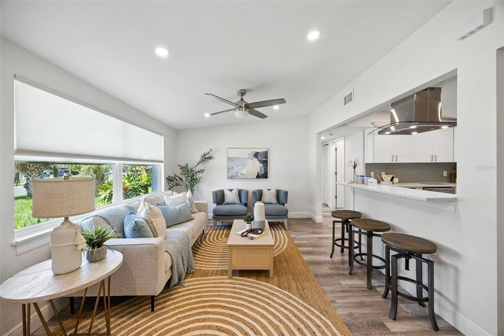 657 LAURA LANE, DUNEDIN, FL 34698 photo 5