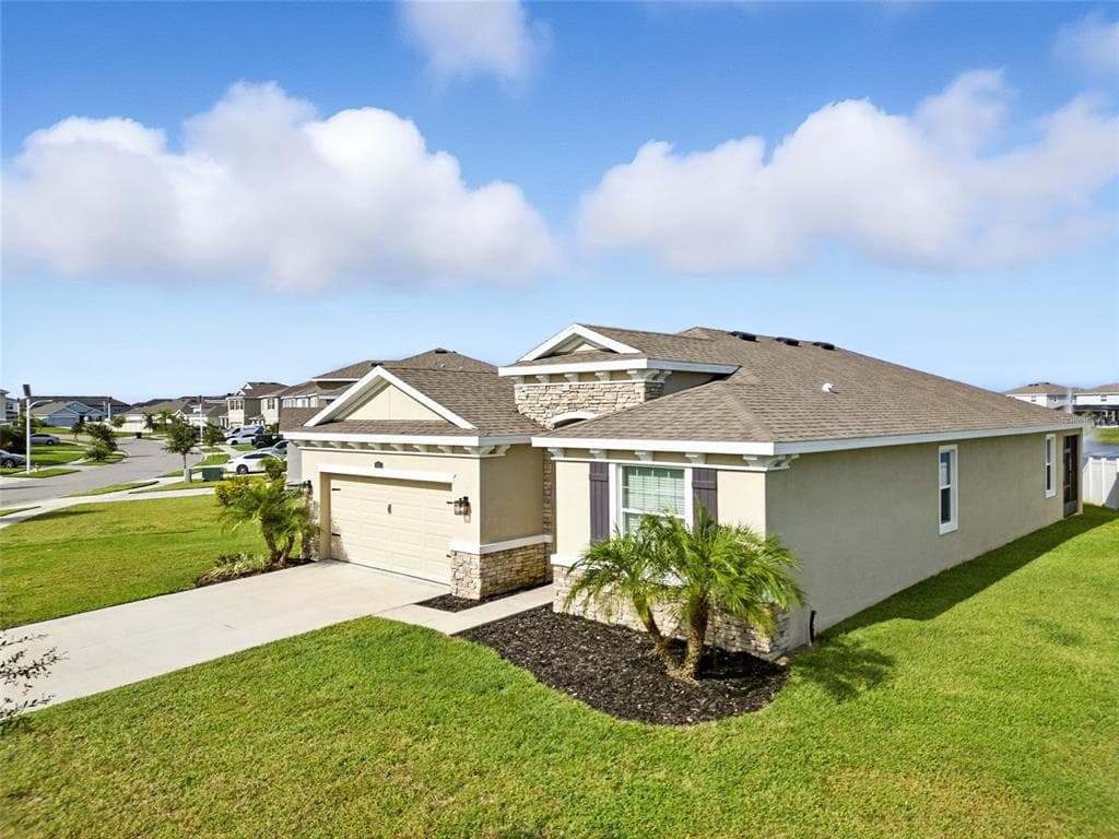 8674 BOWER BASS CIRCLE, WESLEY CHAPEL, FL 33545 photo 3