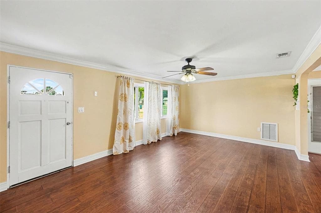 11115 101ST AVENUE, SEMINOLE, FL 33772 photo 2