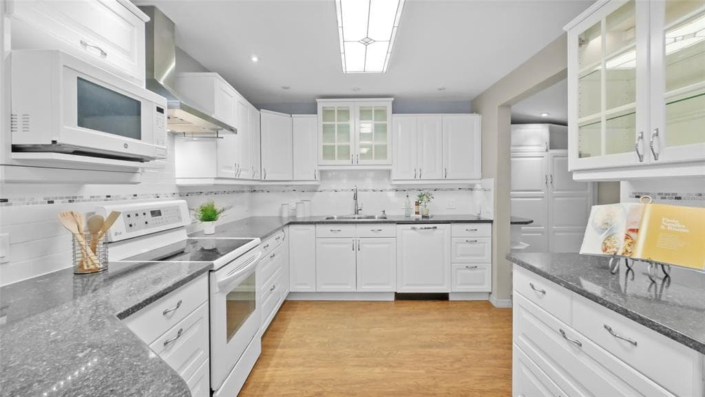 1521 60TH STREET, GULFPORT, FL 33707 photo 3