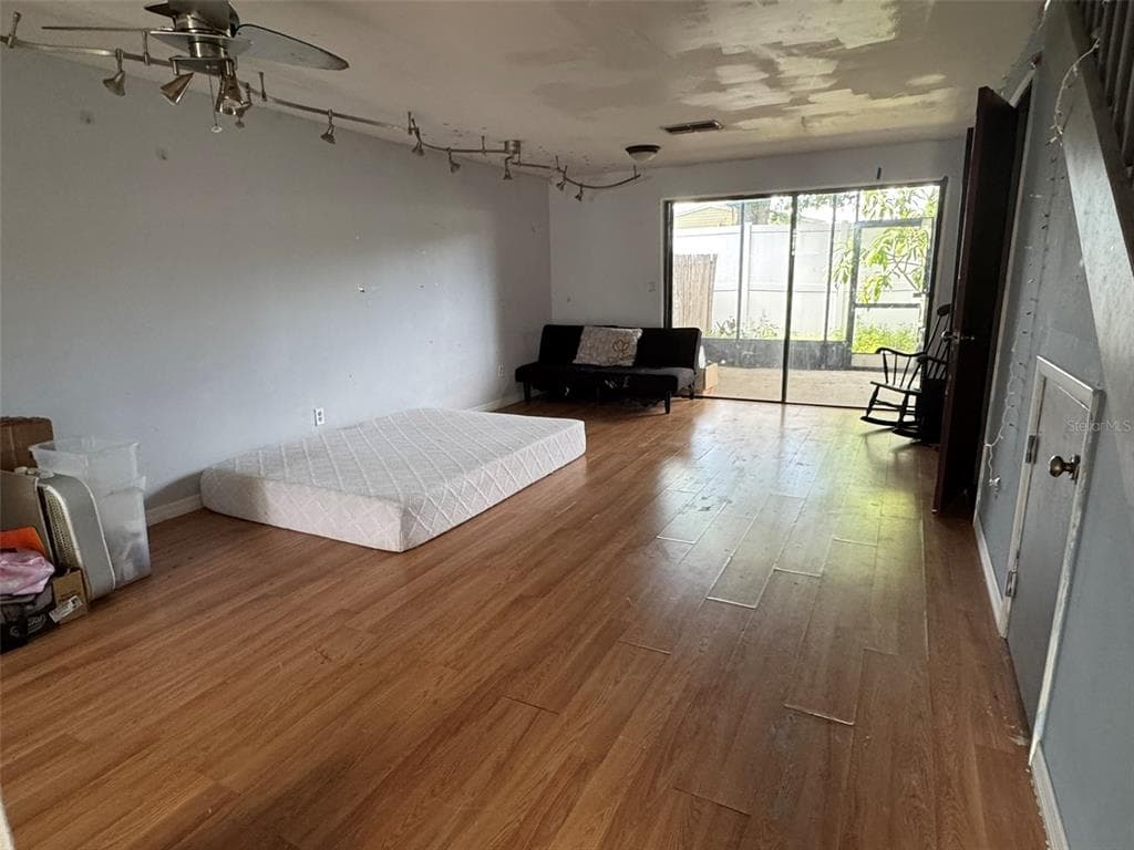 2811 PINES DRIVE Unit 18, LARGO, FL 33771 photo 2