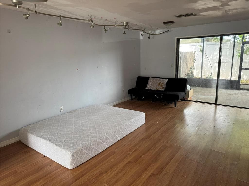 2811 PINES DRIVE Unit 18, LARGO, FL 33771 photo 3