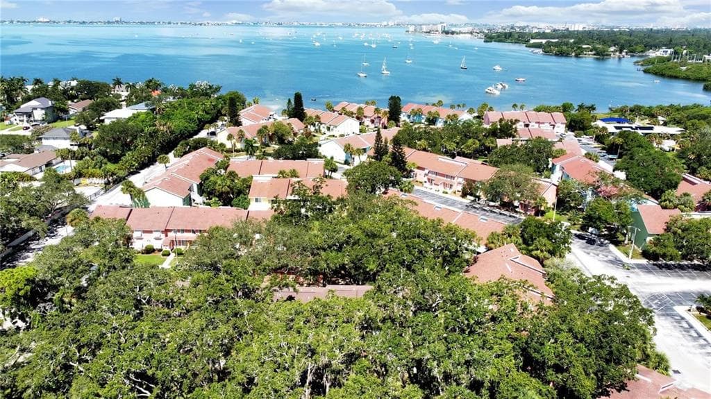 3715 42ND WAY Unit F, Street PETERSBURG, FL 33711 photo 3