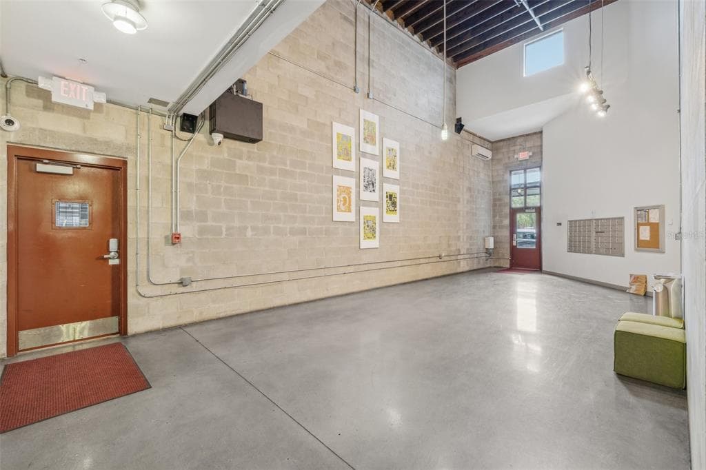 2001 2ND AVENUE Unit 22, TAMPA, FL 33605 photo 3