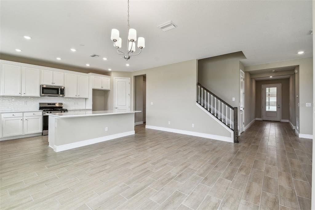 2436 WISE RIVER LANE, ZEPHYRHILLS, FL 33541 photo 2