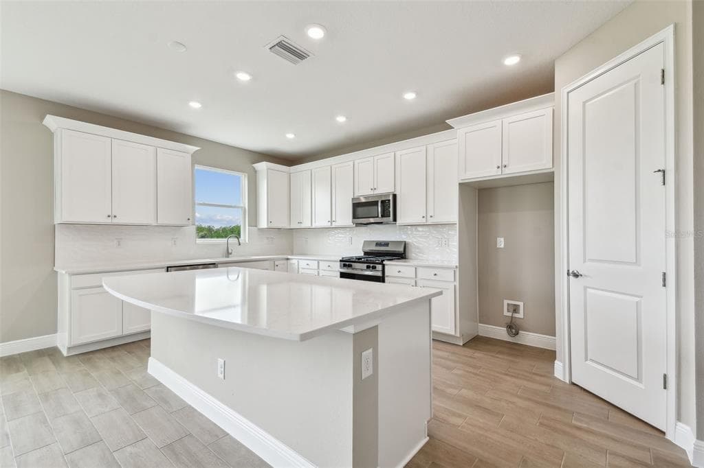 2436 WISE RIVER LANE, ZEPHYRHILLS, FL 33541 photo 5