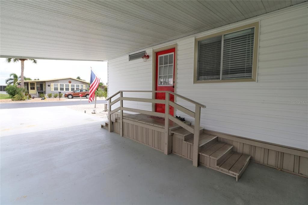 119 SAINT THOMAS CIRCLE, APOLLO BEACH, FL 33572 photo 2