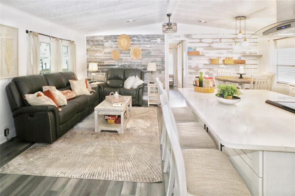 119 SAINT THOMAS CIRCLE, APOLLO BEACH, FL 33572 photo 4