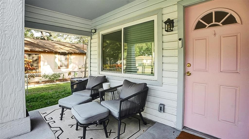 2010 IDA STREET, TAMPA, FL 33610 photo 3