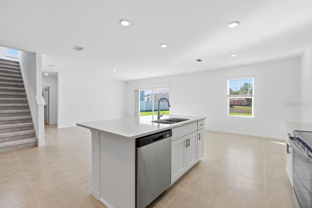 13601 TROPICAL BREEZE WAY, HUDSON, FL 34669 photo 4