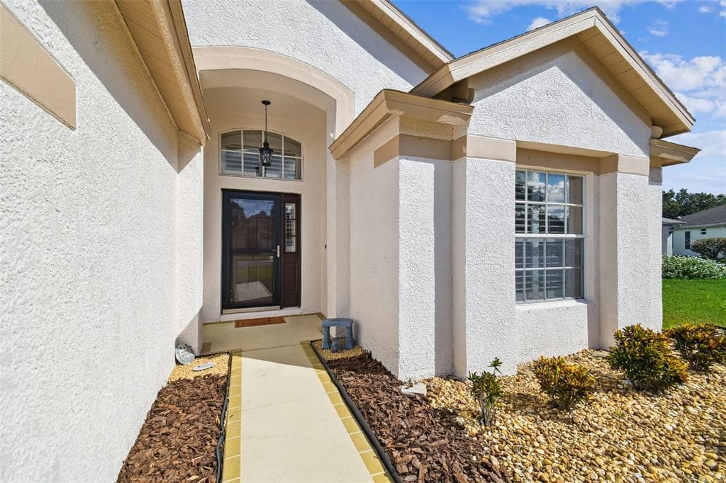 7605 KINNOW COURT, LAND O LAKES, FL 34637 photo 4