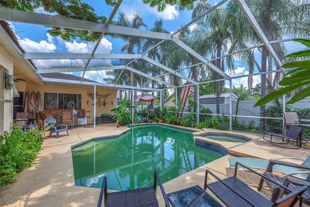 327 COUNTRY VINEYARD DRIVE, VALRICO, FL 33594 photo 5