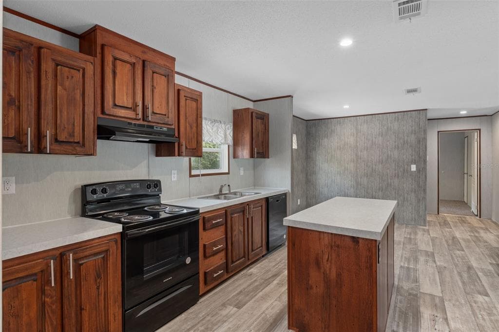 3667 WOODLAWN Street, DUNNELLON, FL 34433 photo 4