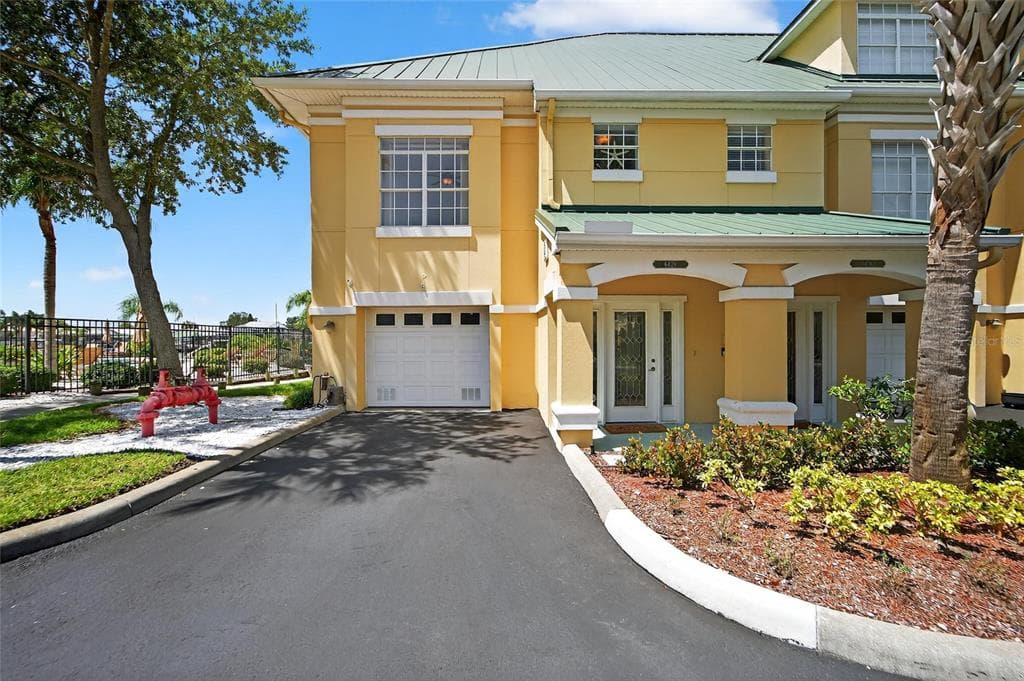 6428 SUNSET BAY CIRCLE, APOLLO BEACH, FL, 33572