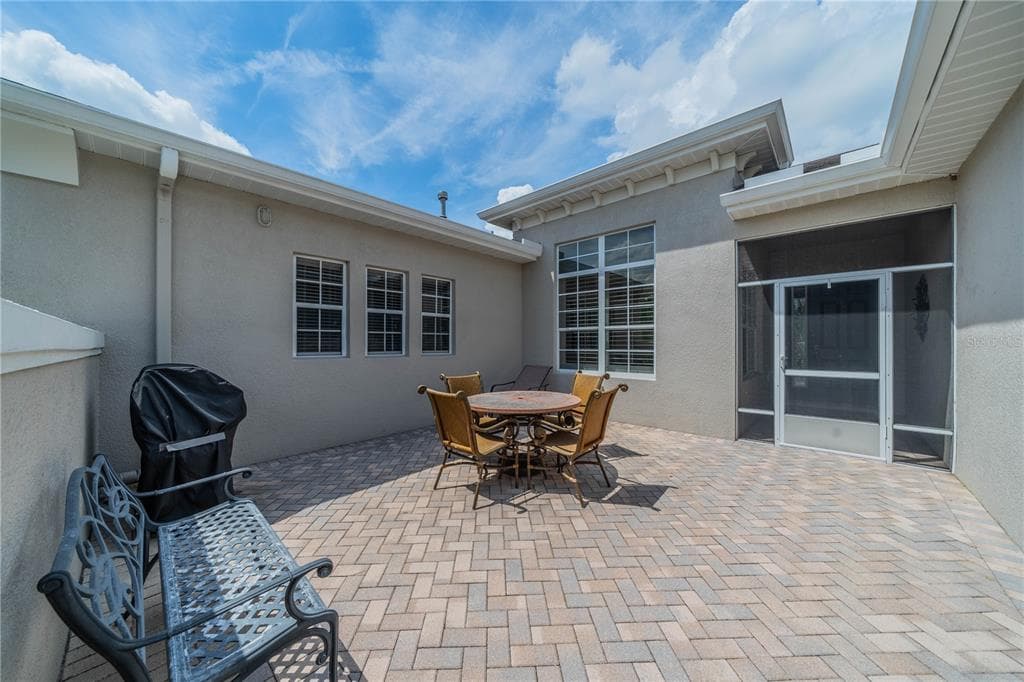 2263 SIFIELD GREENS WAY Unit 2263, SUN CITY CENTER, FL 33573 photo 2