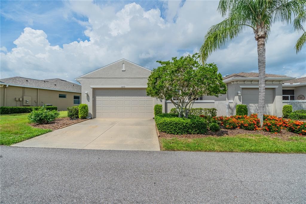 2263 SIFIELD GREENS WAY Unit 2263, SUN CITY CENTER, FL 33573