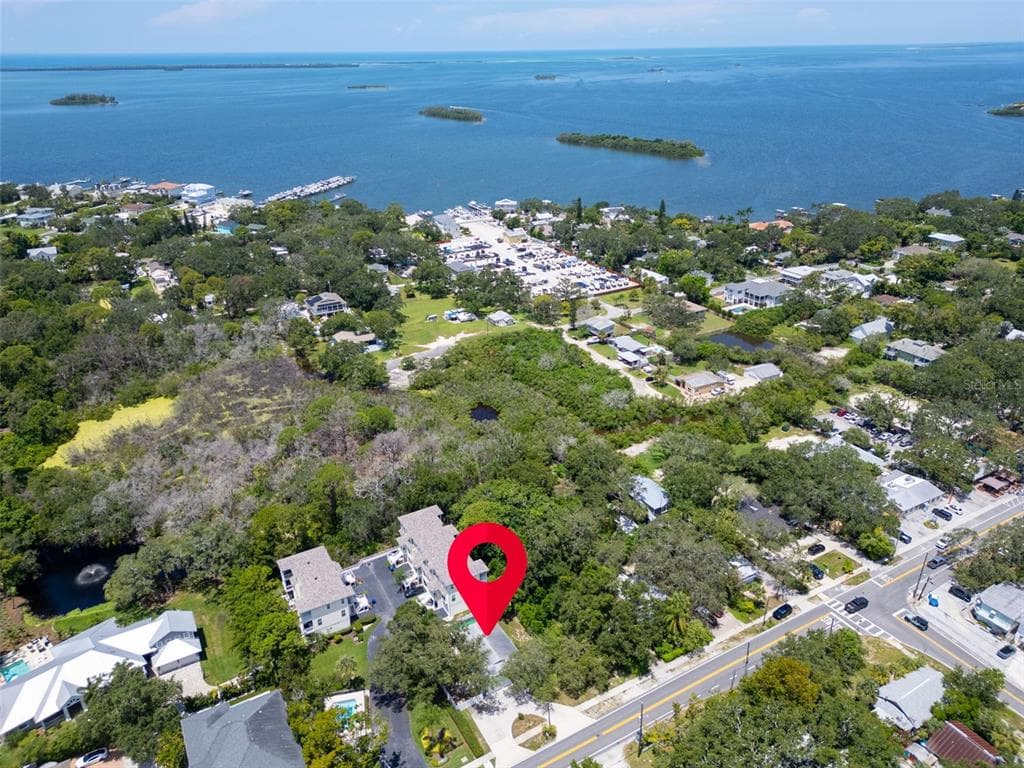 289 ORANGE STREET, PALM HARBOR, FL 34683 photo 2