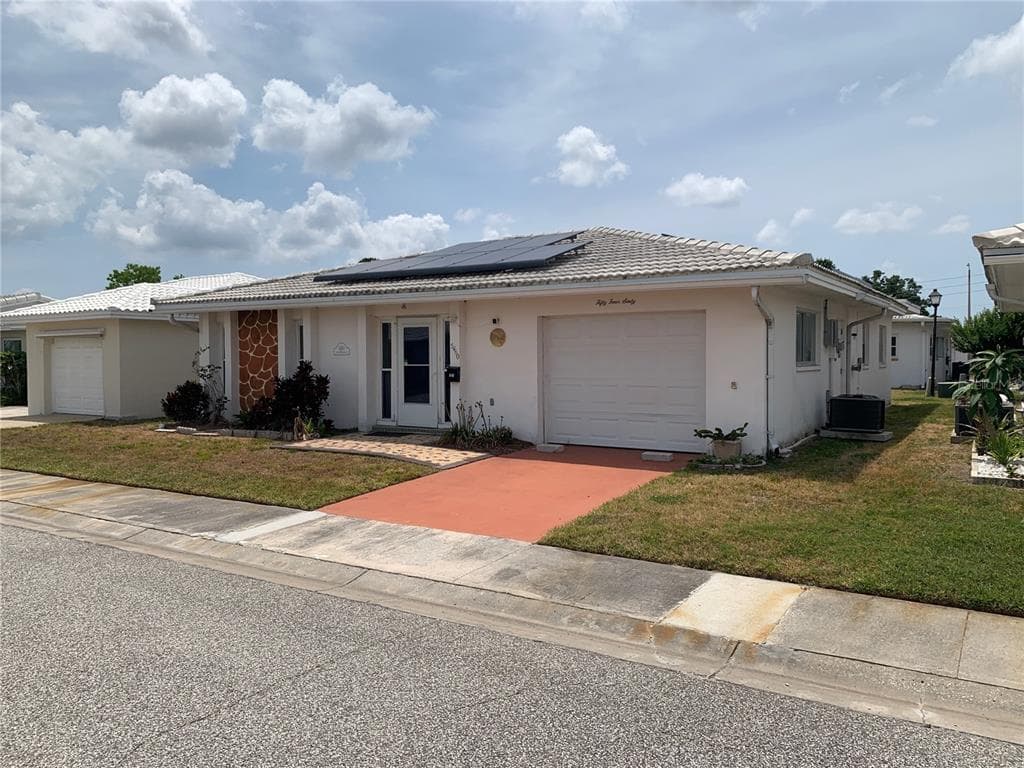 5460 LEMON TREE LANE, PINELLAS PARK, FL 33782 photo 3