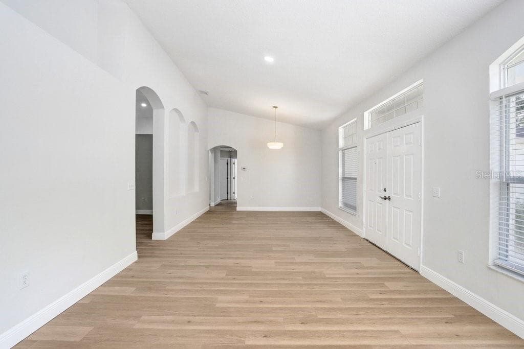 14826 HERONGLEN Drive, LITHIA, FL 33547 photo 3